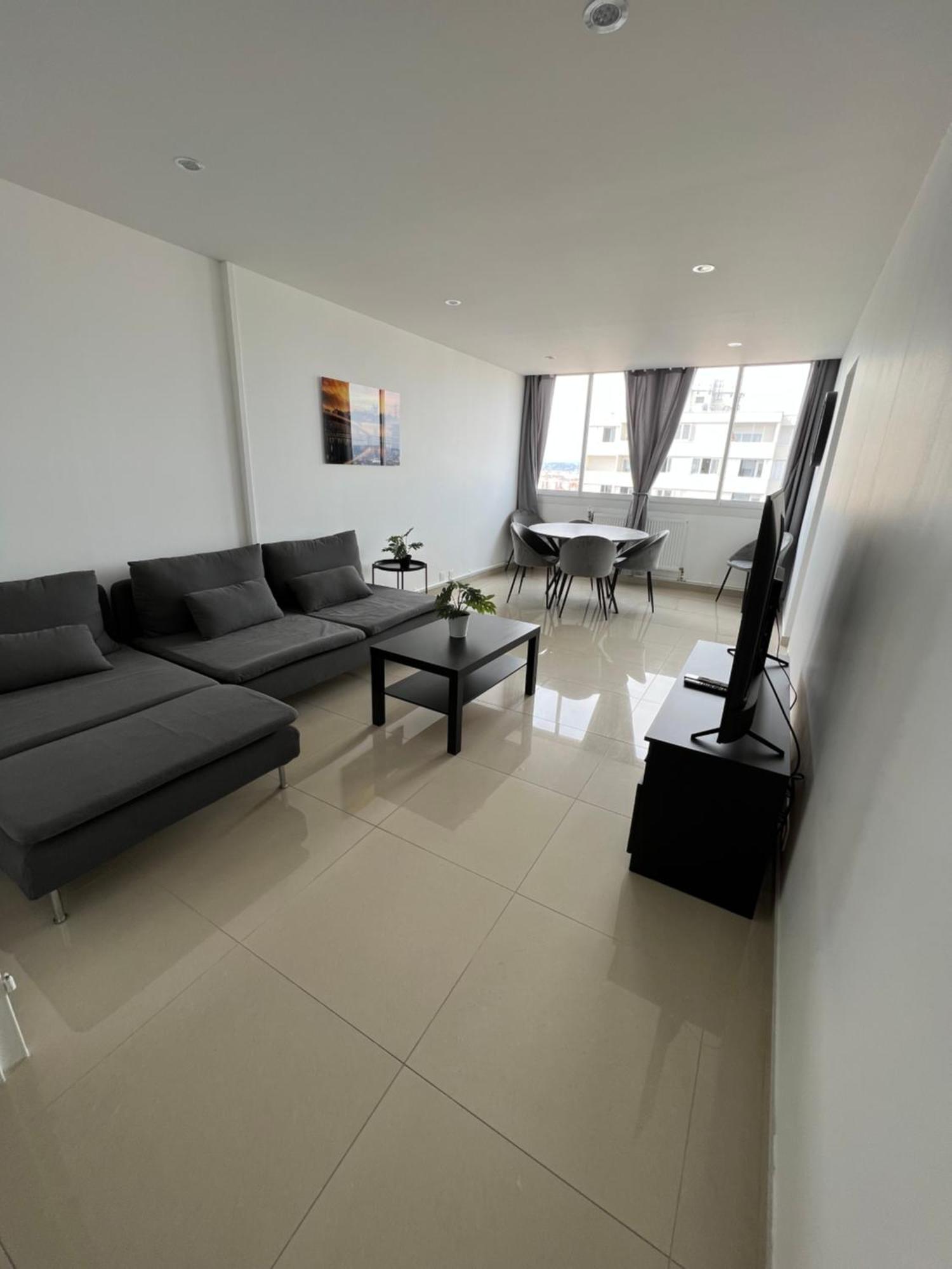 Appartement Super 4 Pieces Refait A Neuf à Villeurbanne Extérieur photo