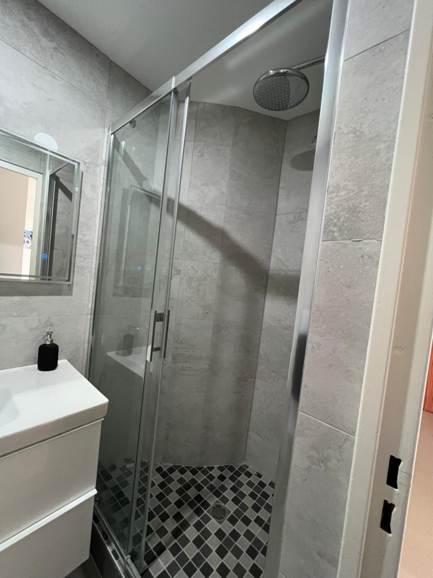 Appartement Super 4 Pieces Refait A Neuf à Villeurbanne Extérieur photo